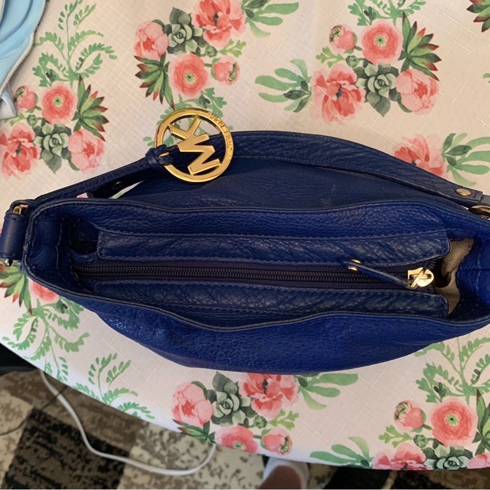🌟❤️Price Drop❤️🌟Michael Kors Elegant Blue Leather Shoulder Bag - Picture 10 of 15
